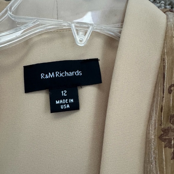 R&M Richards Vintage Women's Gold Floral Italian 2 Piece Pant Suit Set Outfit 12 - Picture 3 of 9